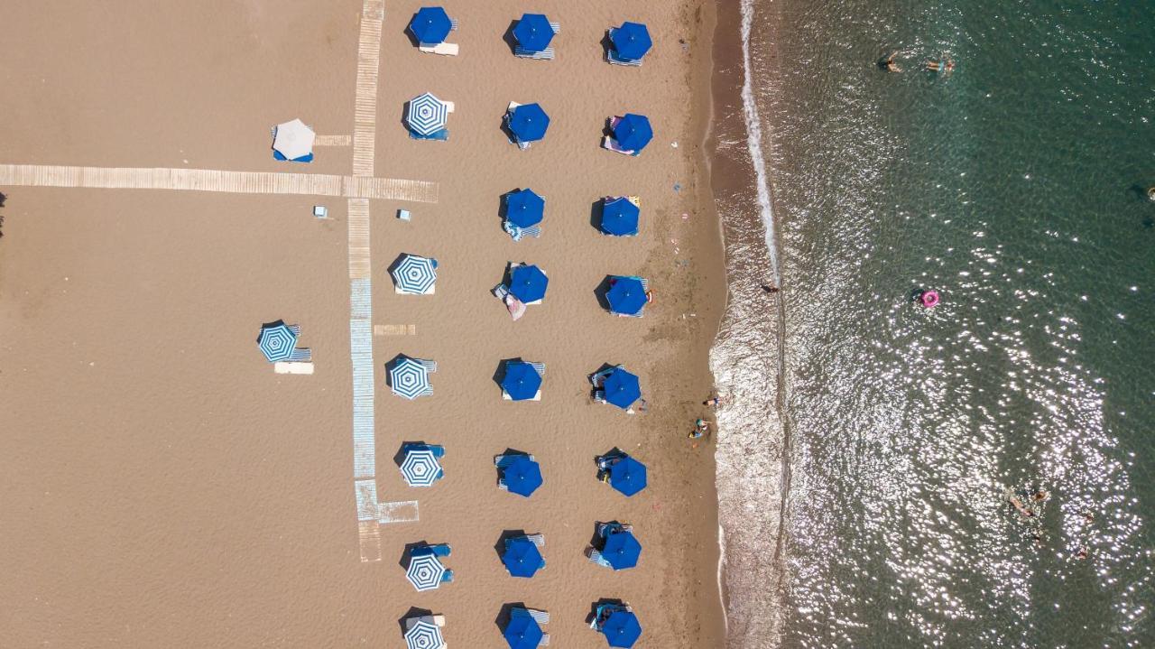 Marini Seaside Aparthotel ฟาลิรากี ภายนอก รูปภาพ